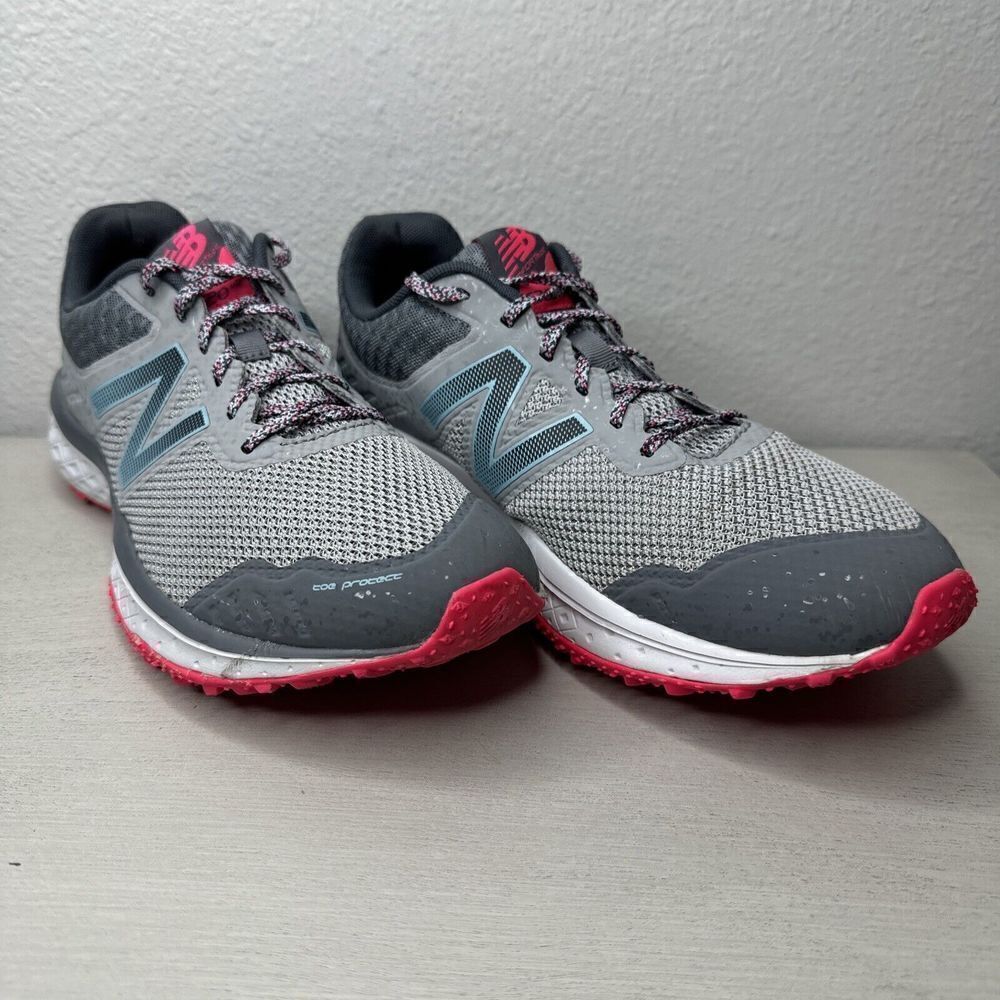 New Balance 620v2 Trail Running Shoes